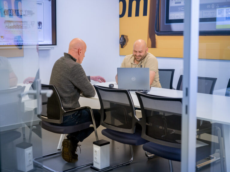 Platte organisatie bij Spierings